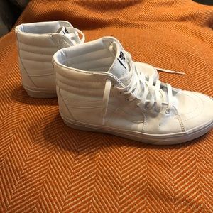 Men’s white high top Vans